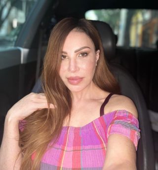 Captura Lenni Avama escort #15